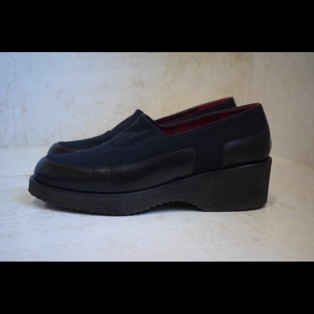 Donald Pliner Crepe Elastic Loafer